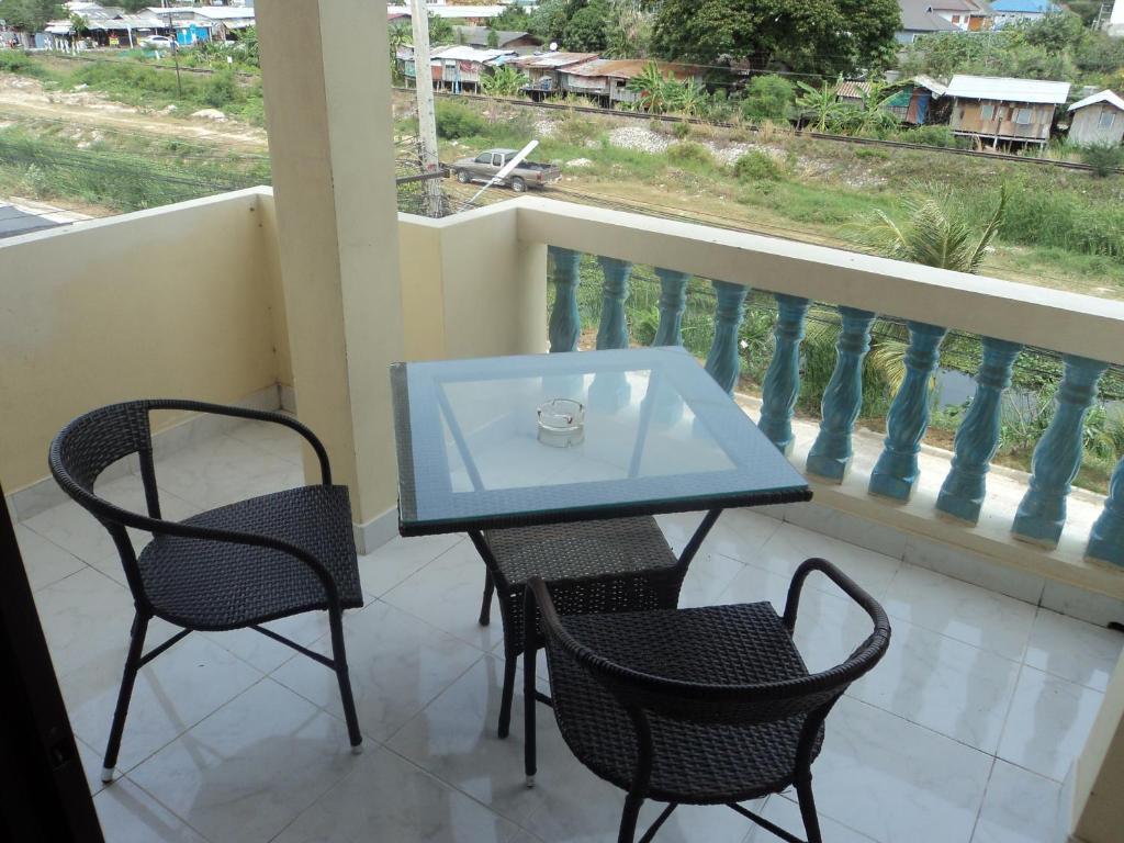 Donkey'S Rest Hotel Hua Hin Bagian luar foto
