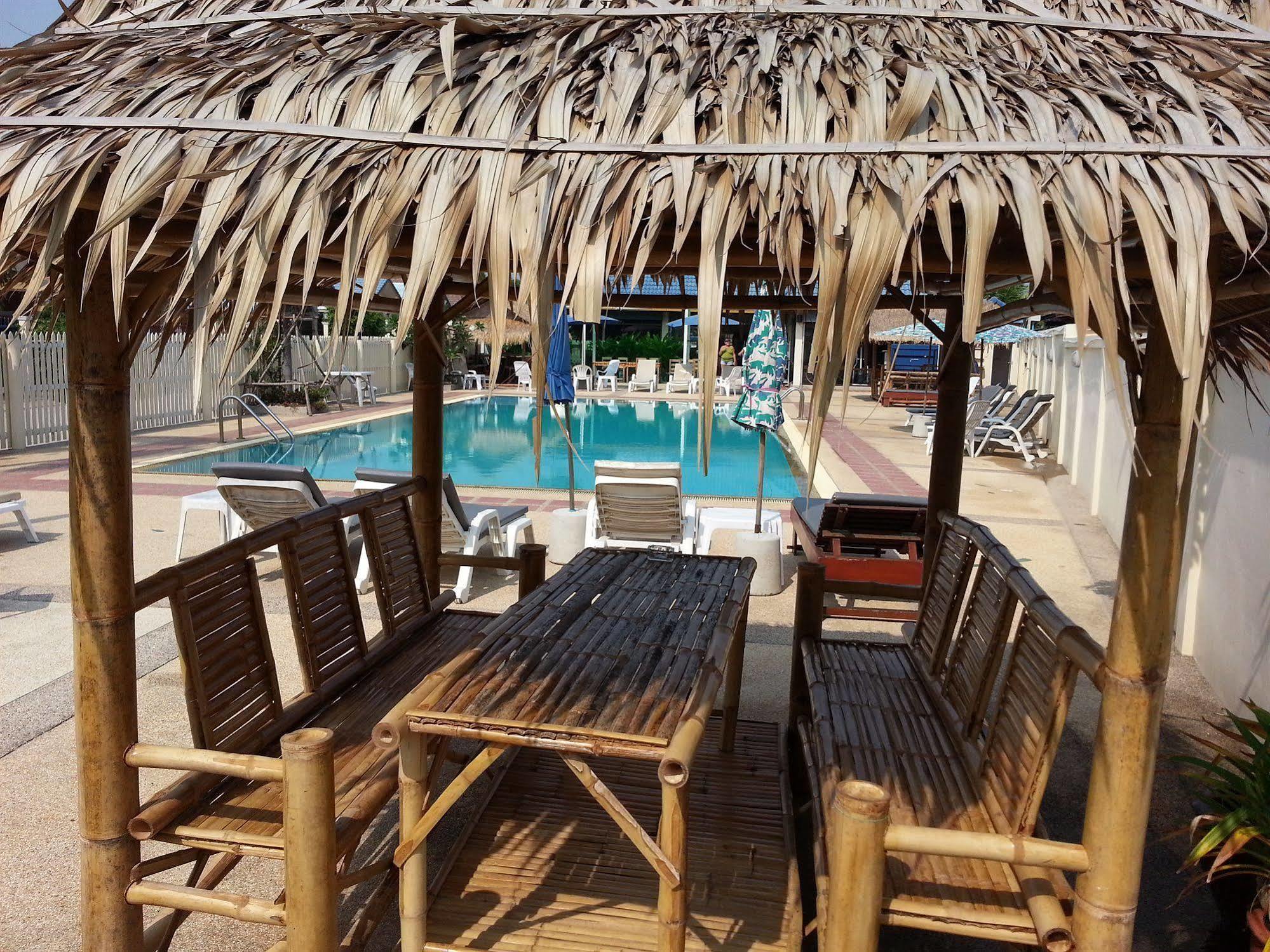 Donkey'S Rest Hotel Hua Hin Bagian luar foto